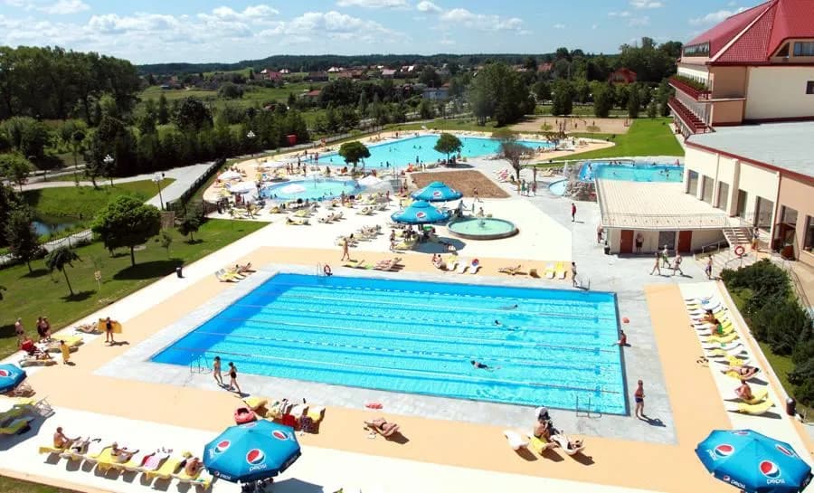 Atrakcje w aquaparku Mikołajki – co warto zobaczyć i przeżyć